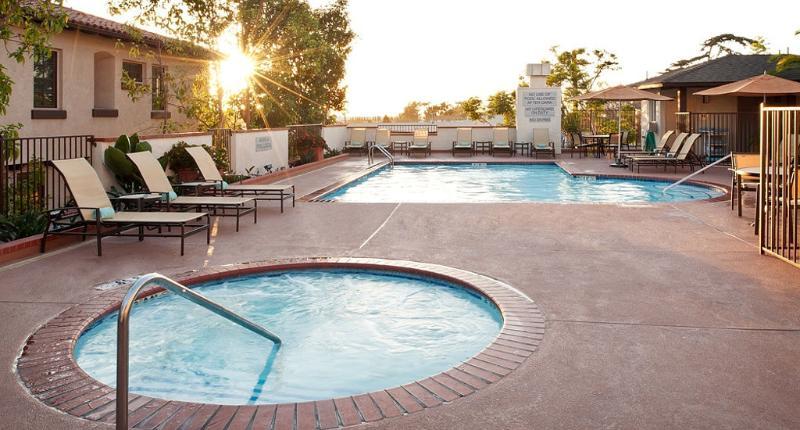Fairfield Inn & Suites San Diego Old Town Exteriör bild