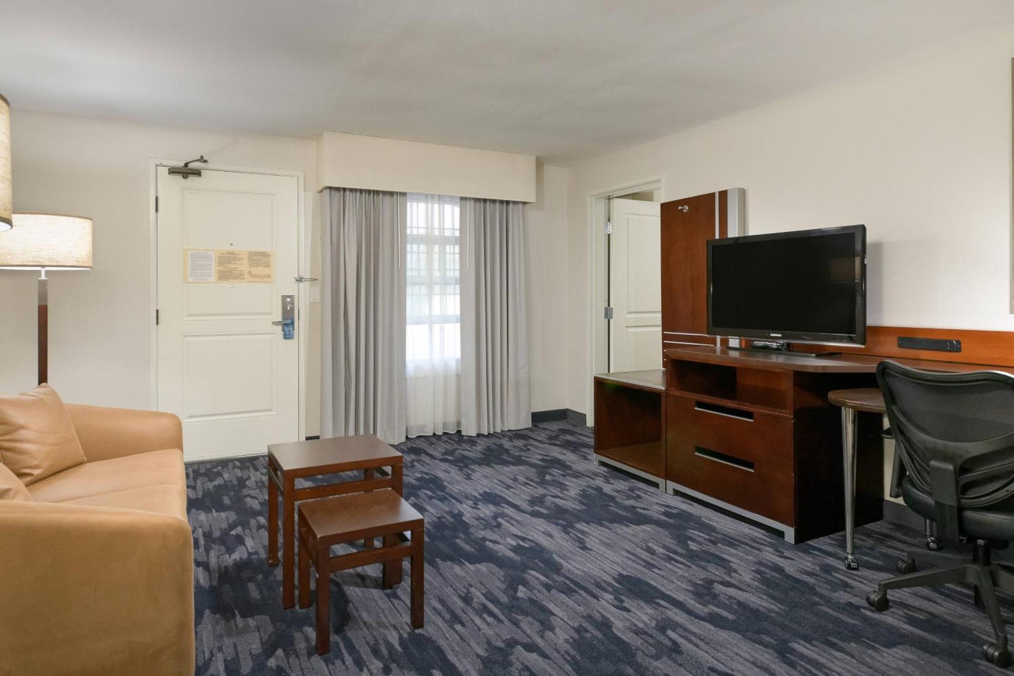 Fairfield Inn & Suites San Diego Old Town Exteriör bild