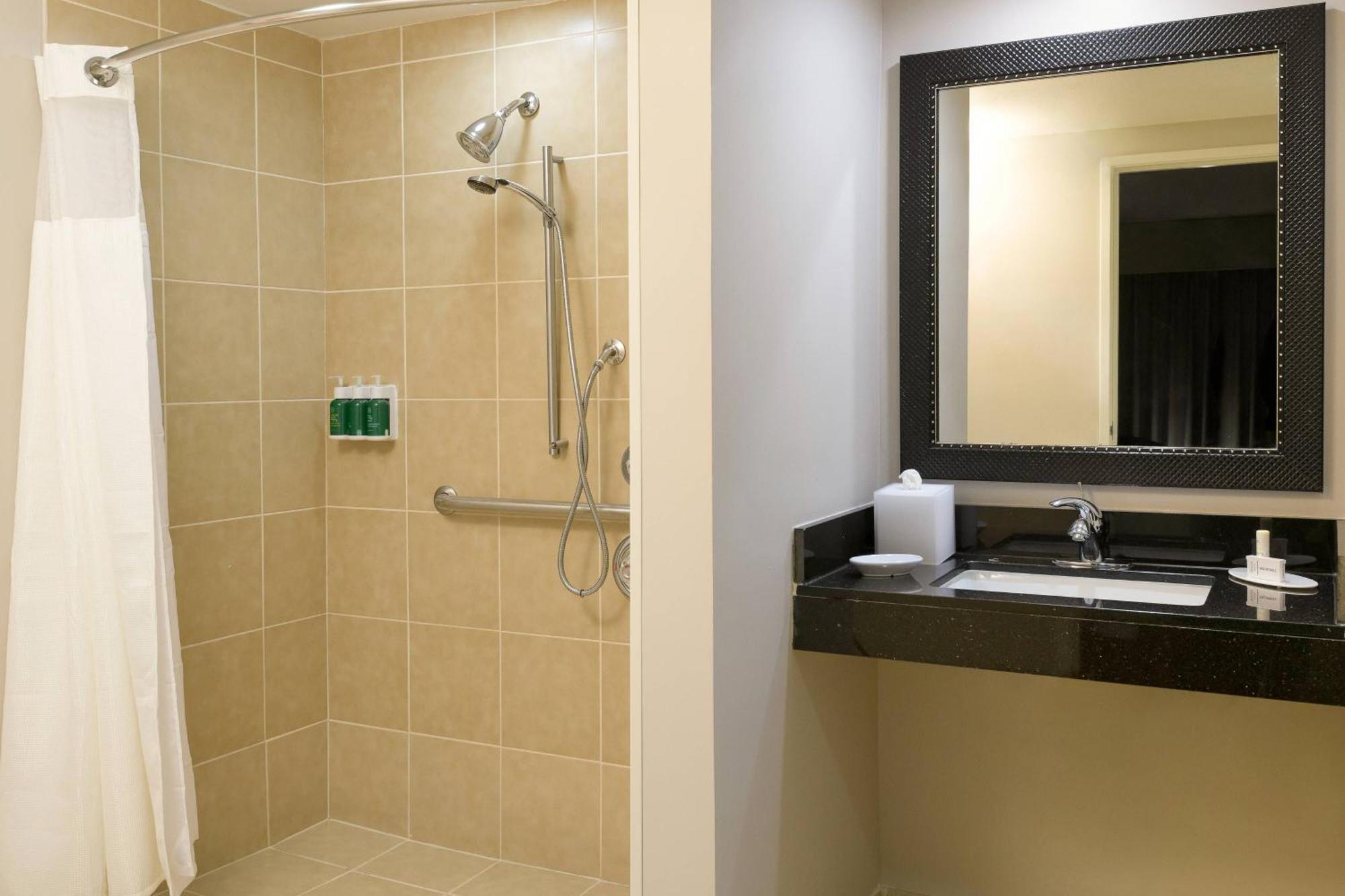 Fairfield Inn & Suites San Diego Old Town Exteriör bild